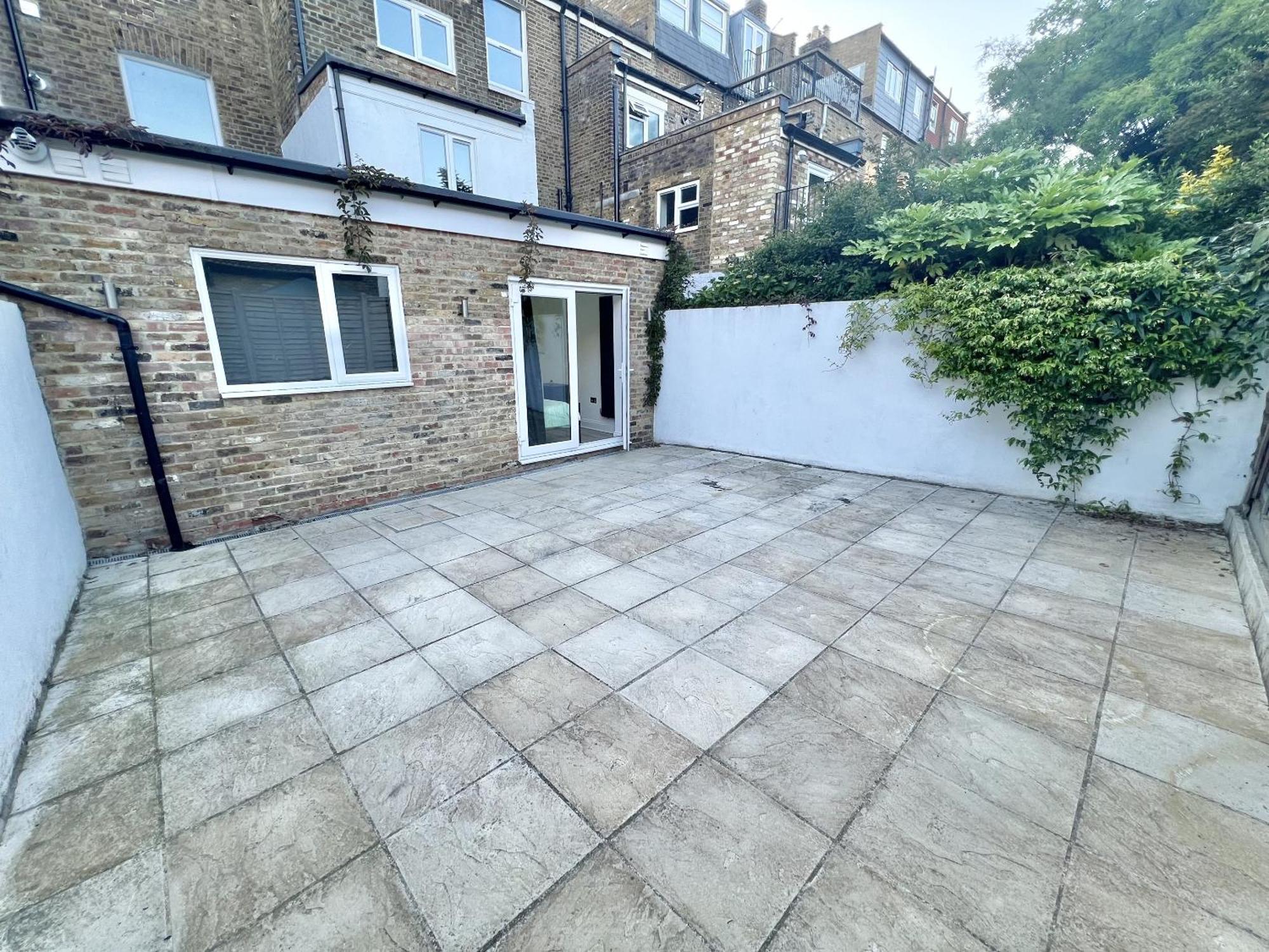 Charming 3-Bed Flat In Shepherds Bush - Sleeps 9 London Exterior photo